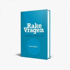 boek Rake Vragen van Siets Bakker